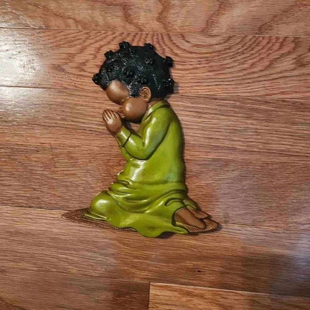 Seven-inch African American Wall Decor Replica of a of Praying Kid